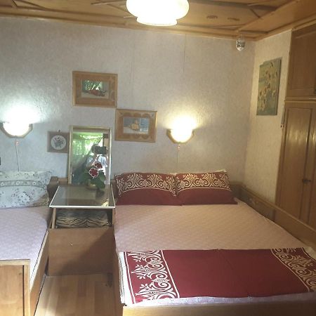 Diana Guesthouse Veliko Tărnovo Esterno foto