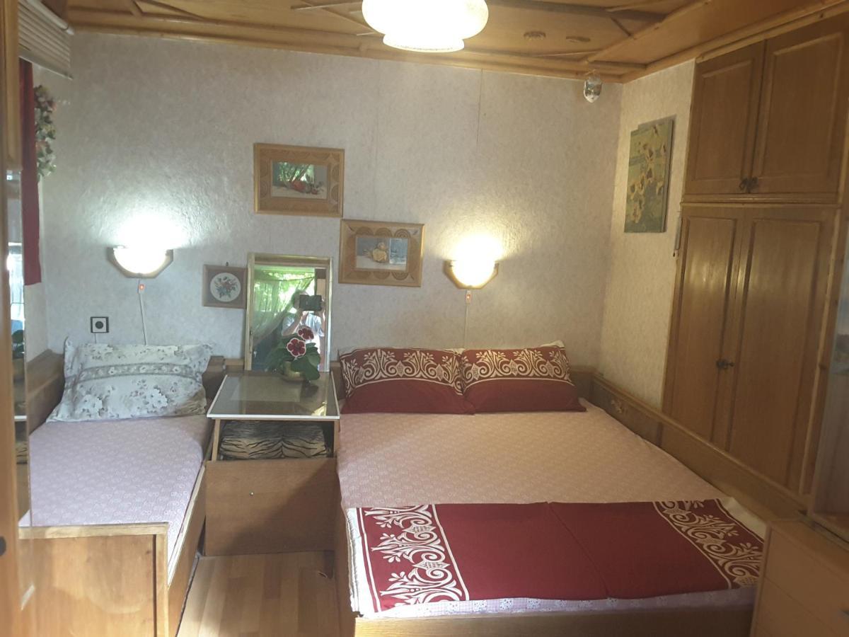 Diana Guesthouse Veliko Tărnovo Esterno foto
